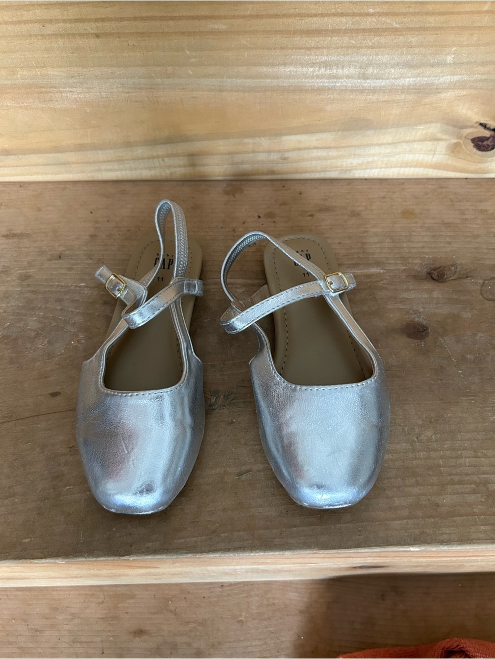 GAP Girls Silver Metallic Mary Jane Flats with Buckle Strap
